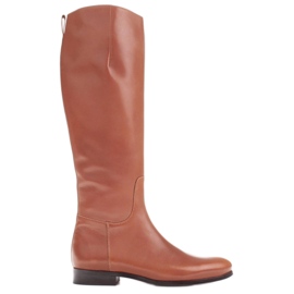 Marco Shoes Botas marrones clásicas 1323K lisas en un piso marrón
