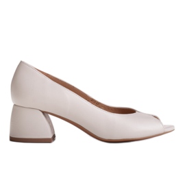 Marco Shoes Salón 1576P de piel beige con tacón estable Marco Shoes Salón 1576P de piel beige con tacón estable