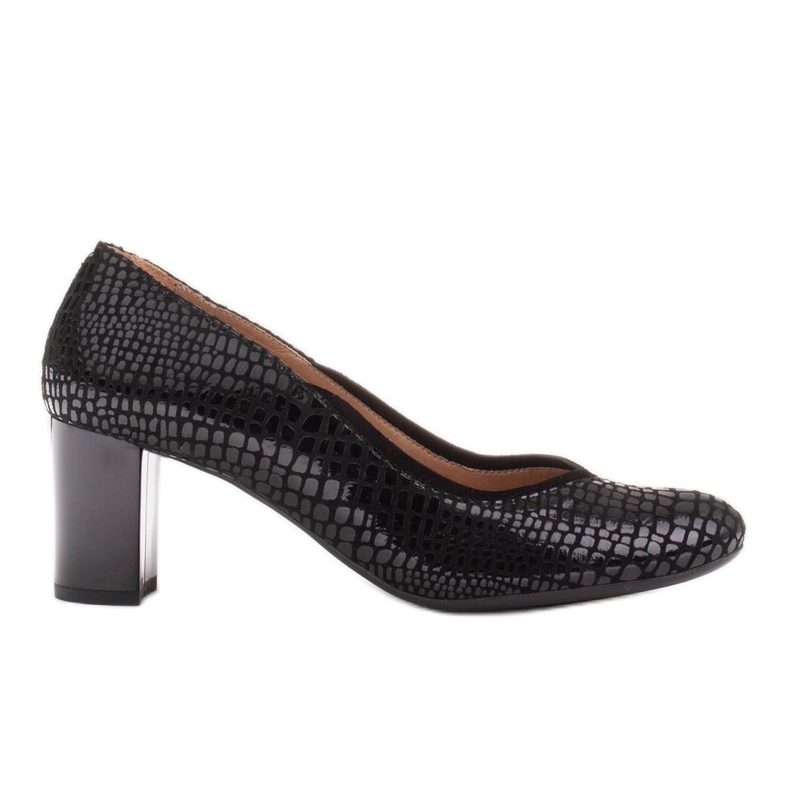 Lisos y cómodos salones Marco Shoes negros