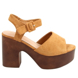 Sandalias Zuecos camel F8201 Camel marrón
