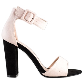 Goodin Sandalias beige en un poste alto negro