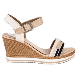 SHELOVET Sandalias de cuña beige