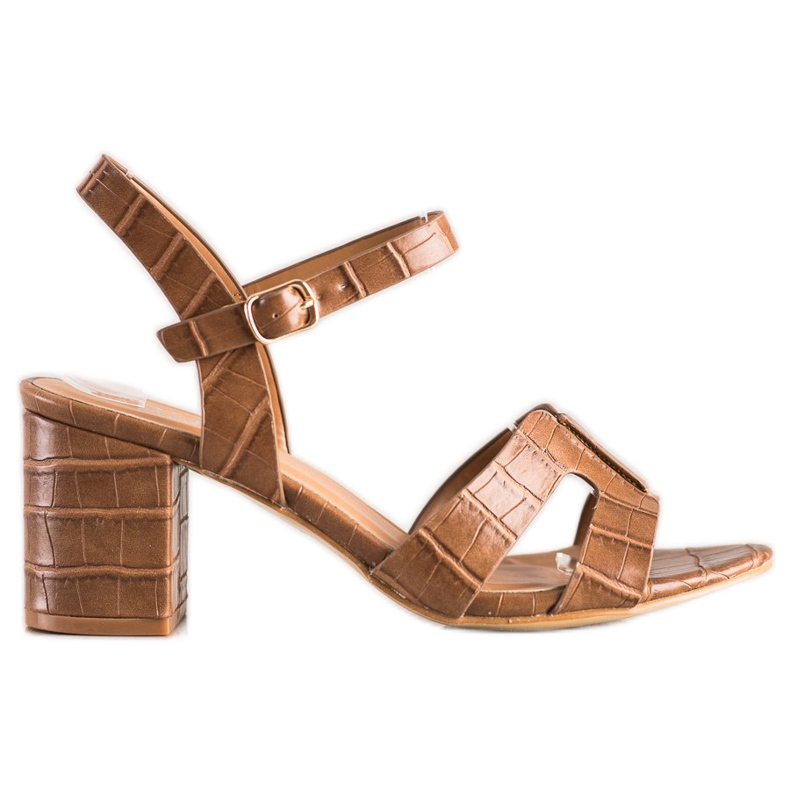 Cm Paris Sandalias con estilo en un bar marrón Cm Paris Sandalias con estilo en un bar marrón