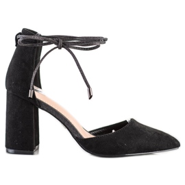 Bestelle Bombas elegantes con encuadernación negro
