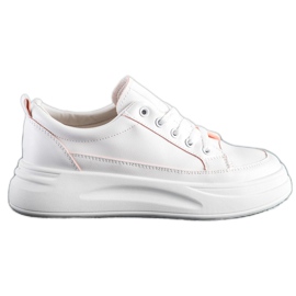 SHELOVET Zapatillas de moda en la plataforma blanco