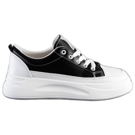 SHELOVET Zapatillas de moda en la plataforma negro SHELOVET Zapatillas de moda en la plataforma negro