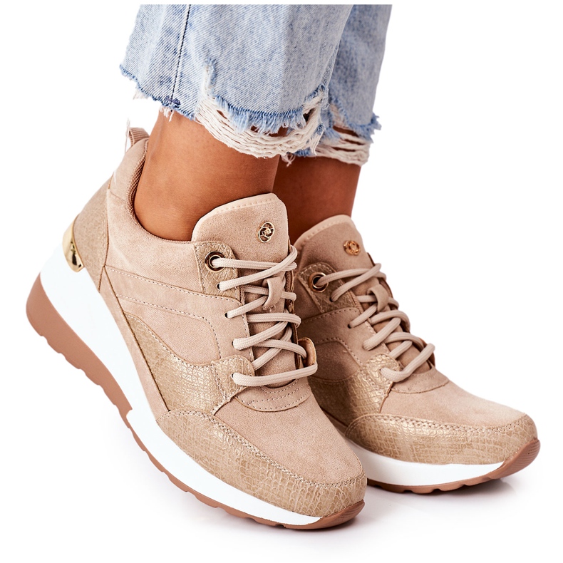 PE1 Zapatillas Con Cuña Beige Temida