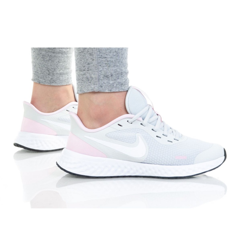 Zapatilla Nike Revolution 5 (GS) Jr BQ5671-021 blanco negro