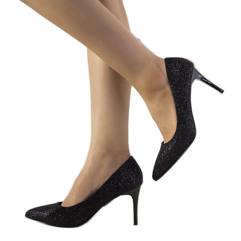 Zapatos de tacón negros brillantes de Dolche