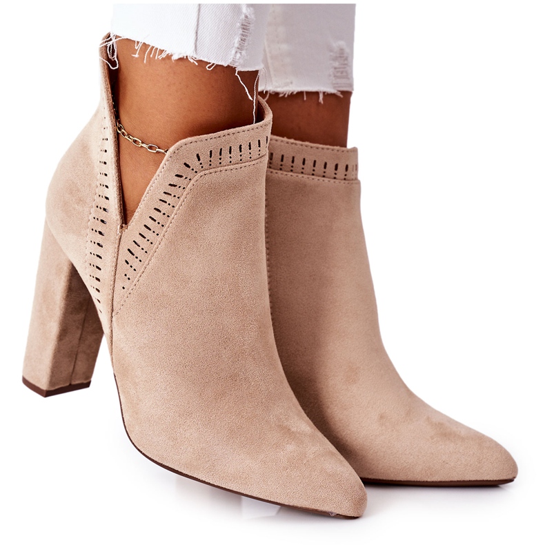 PS1 Botas cálidas en una barra beige Sally