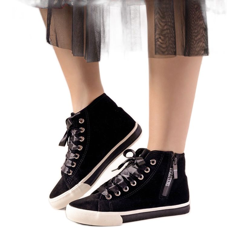 Deportivas negras hasta los tobillos con cinta Sunilino negro