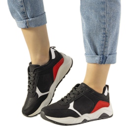 Zapatillas negras con inserciones de entrenamiento rojas negro rojo