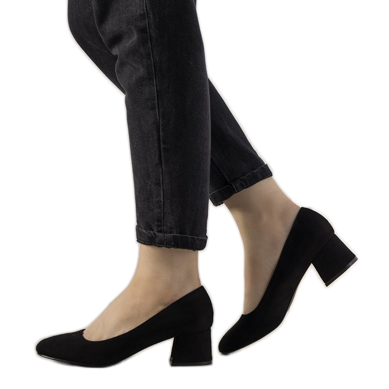 Bombas negras en la publicación Siempre negro Bombas negras en la publicación Siempre negro