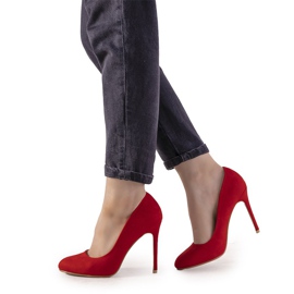 Zapatos rojos con tacón Dermeno