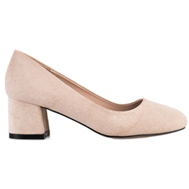 Sabatina Bombas en un pilar ancho beige