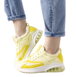 Deportivas Marcon amarillo pastel Deportivas Marcon amarillo pastel