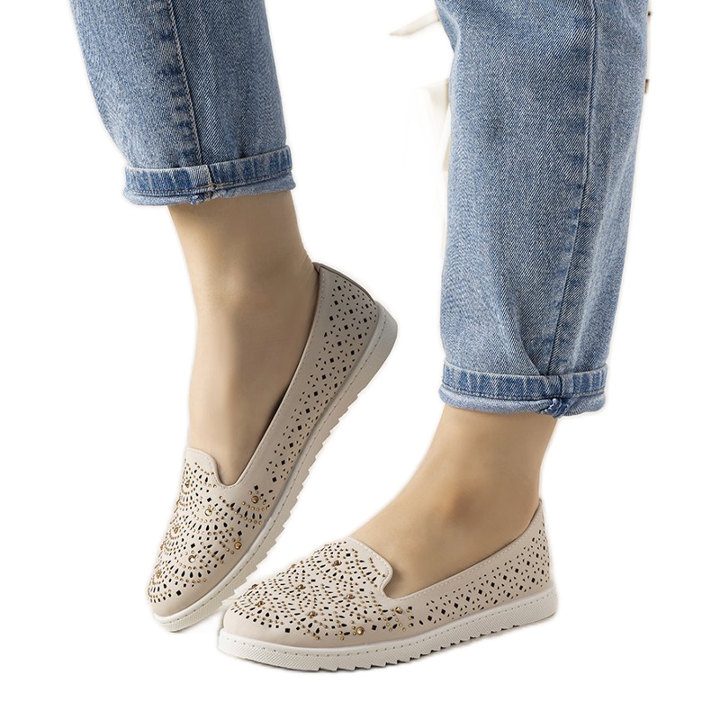 Mocasines beige con patrón Loretta calado Mocasines beige con patrón Loretta calado