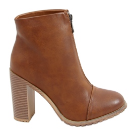 Botas en el poste marrón 801 Camel
