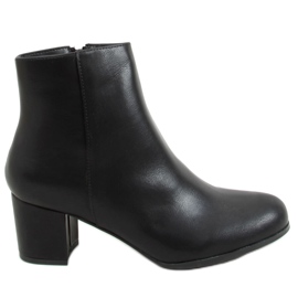 Botas negras de tacón bajo MM6265-1 Black negro
