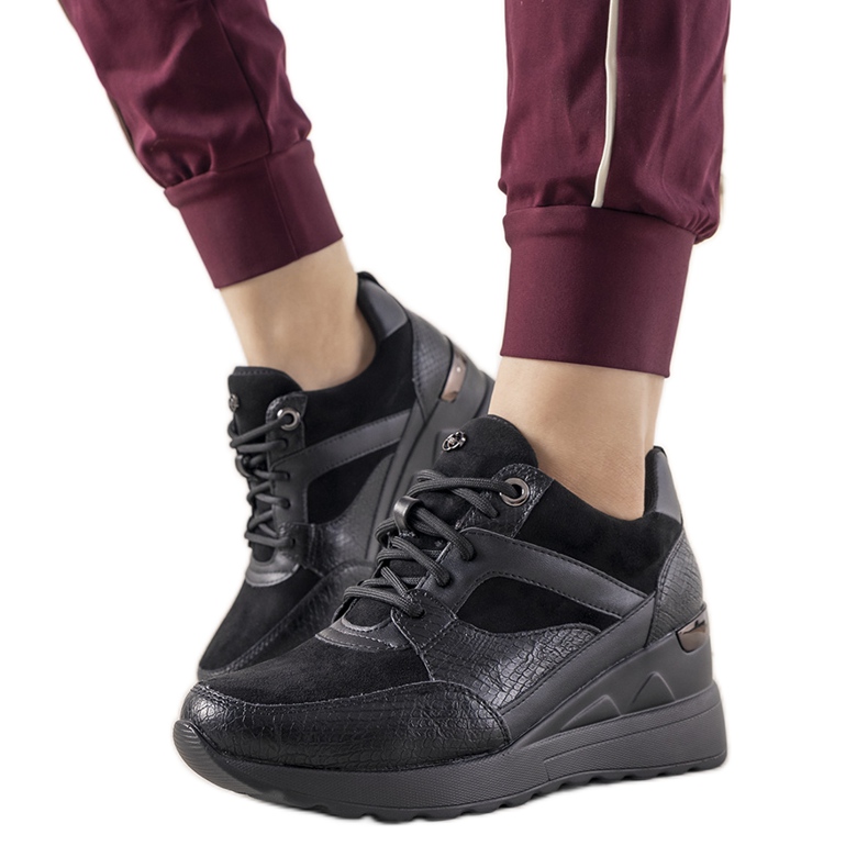 Zapatillas negras con estampado de piel de serpiente de Halsey negro