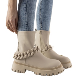 Botas color crema con Chain Inspiration beige