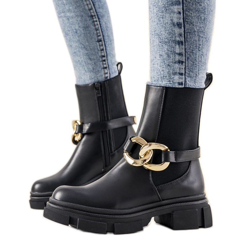 Botas negras con cadena Trinity negro