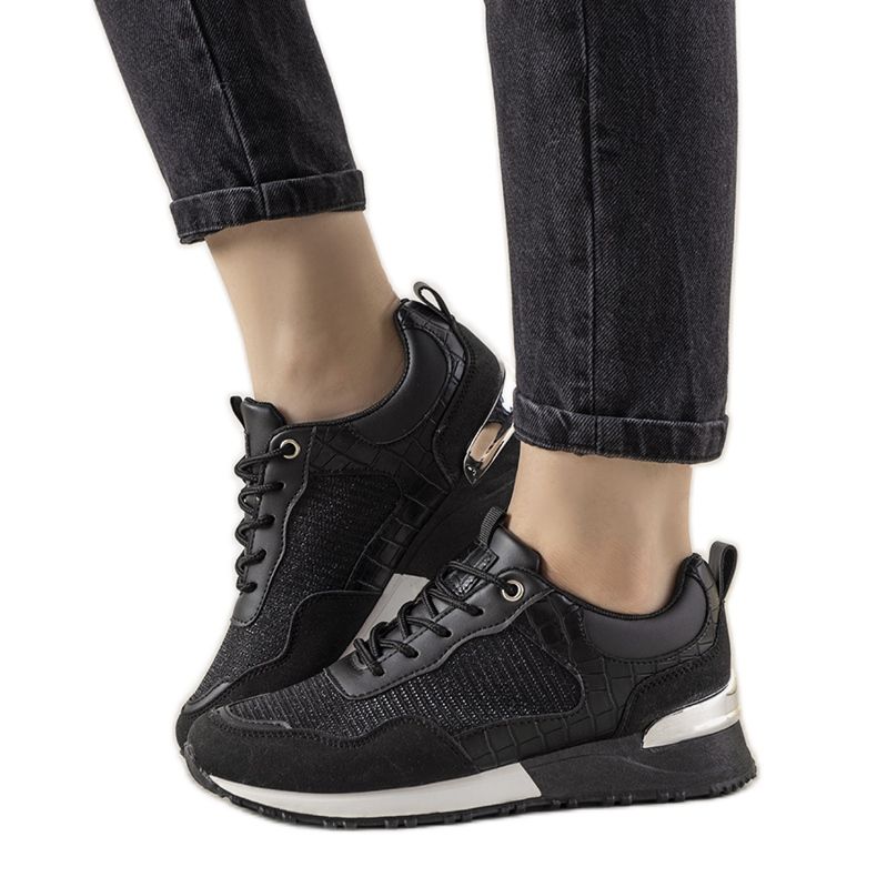 Deportivas negras con motivo de piel de cocodrilo Zariza negro Deportivas negras con motivo de piel de cocodrilo Zariza negro