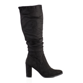 Seastar Botas negras clásicas en el poste negro