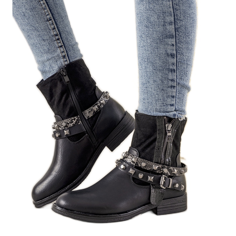 Botas negras con diadema de Elffie con tachuelas negro
