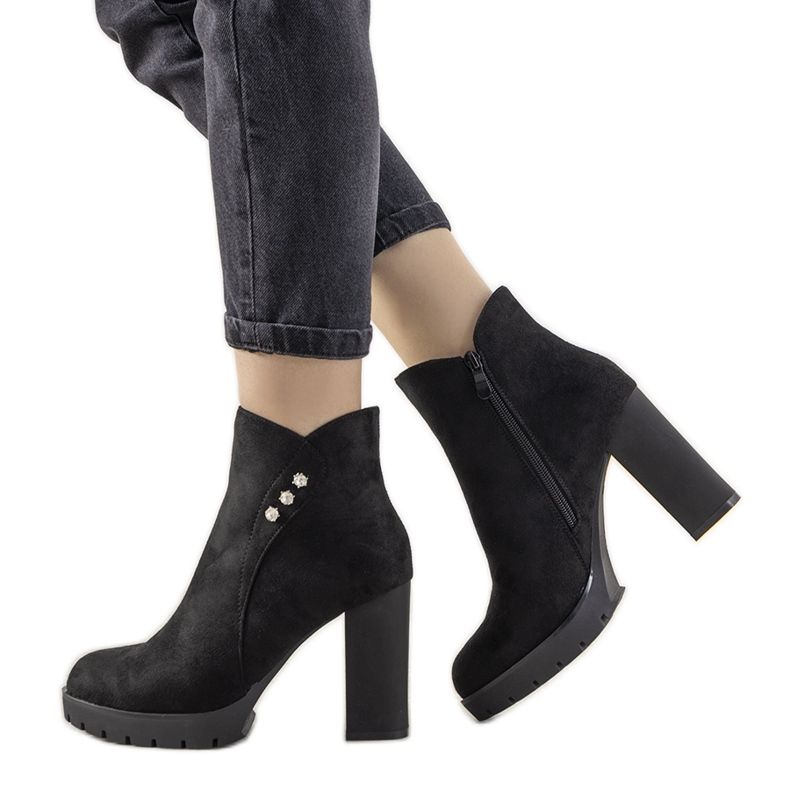 Botines negros de Castañeda