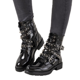 Botas de mujer lacadas en negro de Tanut