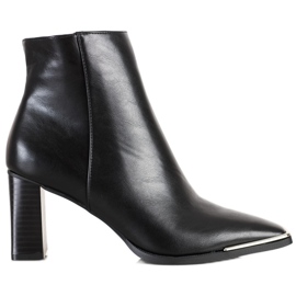 Seastar Botas elegantes en un poste negro