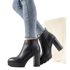Botas negras clásicas en el poste para mujer My Need negro