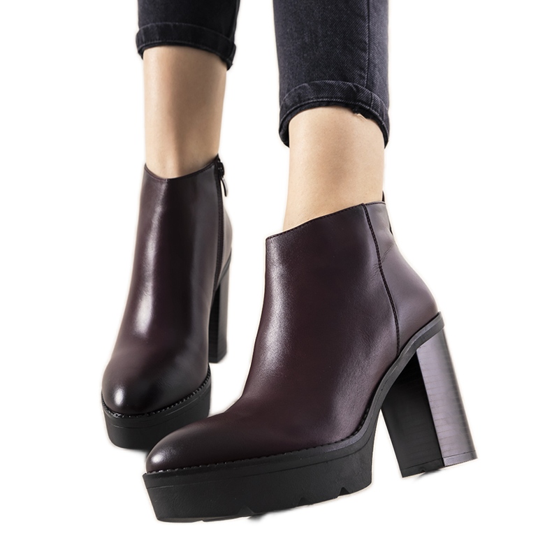 Botas marrones clásicas en el poste para mujeres My Need rojo