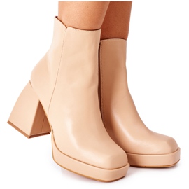 FJ1 Botas cálidas para mujer poste cuadrado beige más cerca
