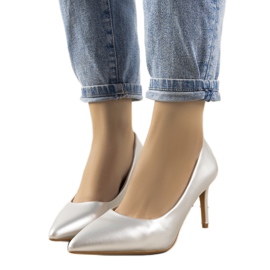 Zapatos de salón plateados clásicos con tacón de aguja Isla plata Zapatos de salón plateados clásicos con tacón de aguja Isla plata
