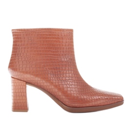 Marco Shoes Botas combinadas fabricadas en dos tipos de piel. marrón