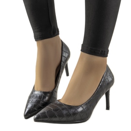 Zapatos negros con tacón de aguja Byatt