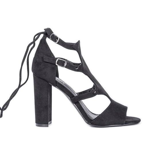 Sandalias negras en el poste de Hannah negro