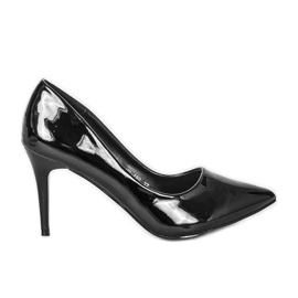 Tacones lacados en negro grecia