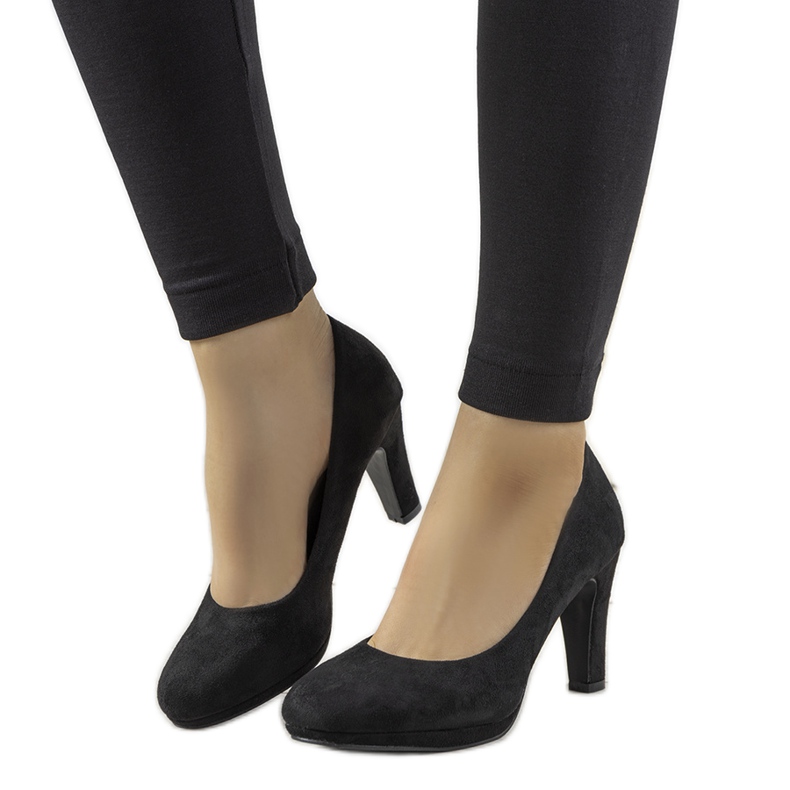 Zapatos de tacón negros sobre poste de cuero ecológico Sara