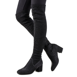 Botas negras brillantes por encima de la rodilla de Uta negro plata
