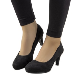 Zapatos negros con alfiler de Eiffel