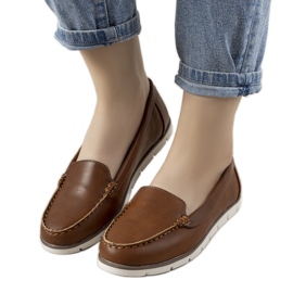 Mocasines de mujer marrones de Montez marrón