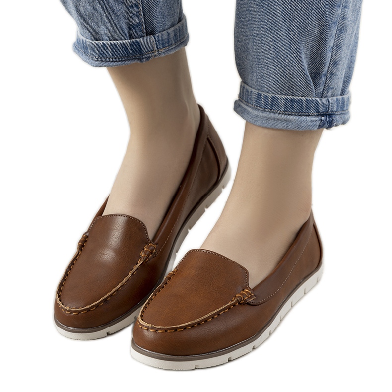 Mocasines de mujer marrones de Montez marrón