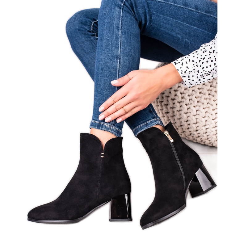 Goodin Botines negros en un poste Goodin Botines negros en un poste