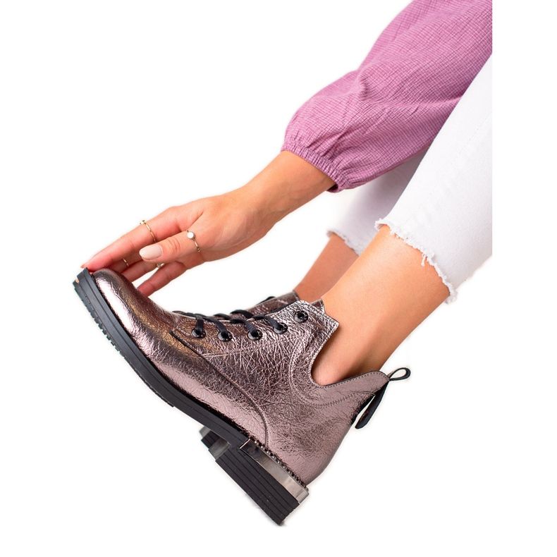 W. Potocki Botas de moda con un Potocki recortado rosado