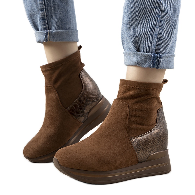 Zapatillas marrones con aplicación de piel de serpiente Garibay marrón Zapatillas marrones con aplicación de piel de serpiente Garibay marrón