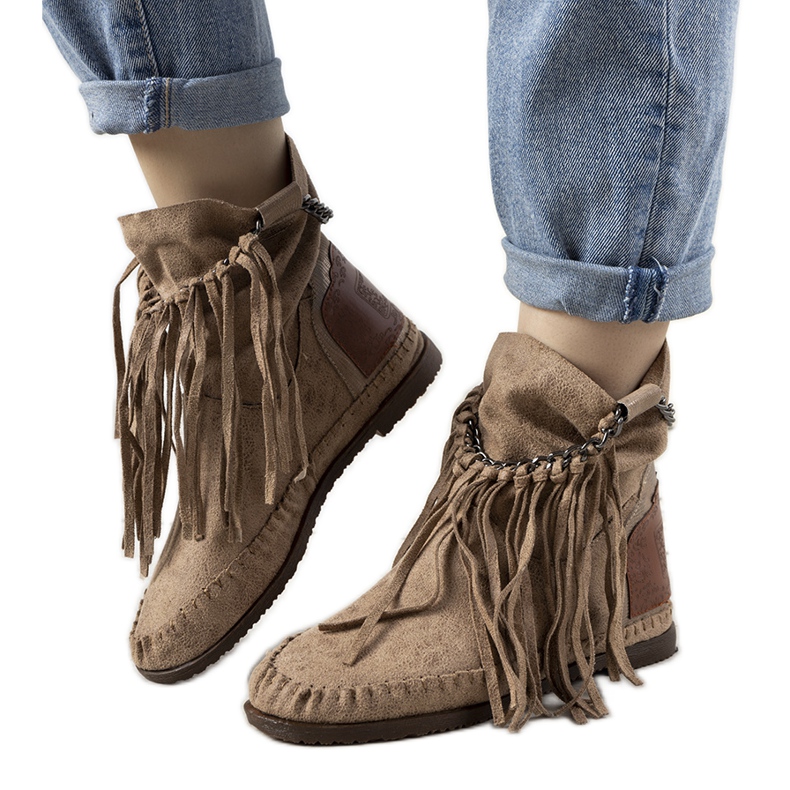 Botas de mujer beige al estilo boho Maral Botas de mujer beige al estilo boho Maral