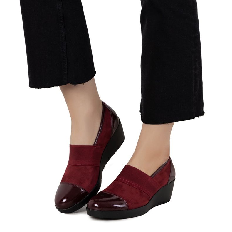 Zapatos brogue granate con cuña Lirienne rojo Zapatos brogue granate con cuña Lirienne rojo